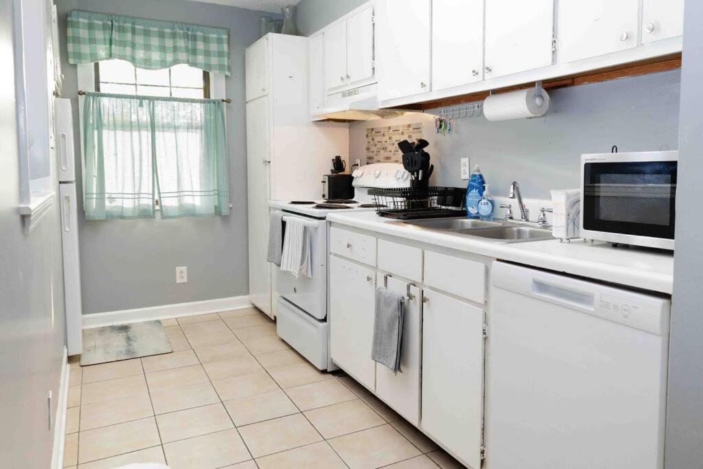 Cozy 3-Bed Athens Getaway, Right Near Uga! Apartment Exterior photo